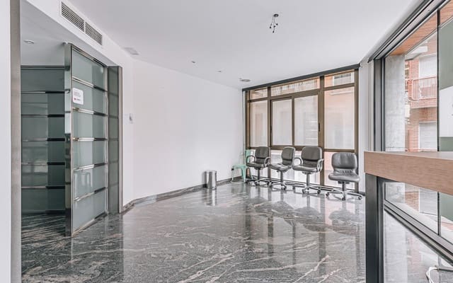 Erhverv til salg i El Putxet i El Farró, Barcelona by - € 450.000 (Ref: 9694500)