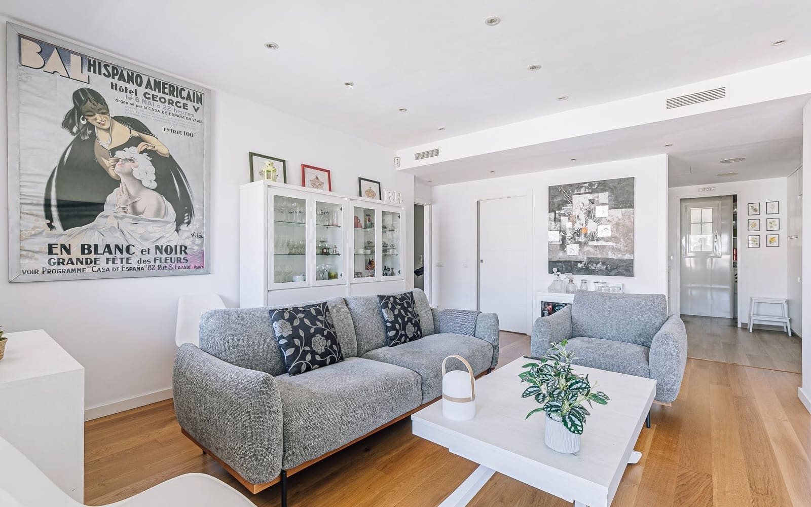 3 slaapkamer Flat te koop in Barcelona stad met zwembad garage - € 650.000 (Ref: 9697775)