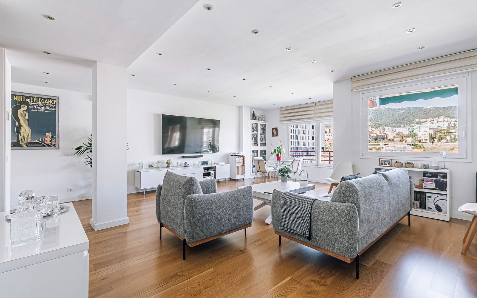 3 slaapkamer Flat te koop in Barcelona stad met zwembad garage - € 650.000 (Ref: 9697775)