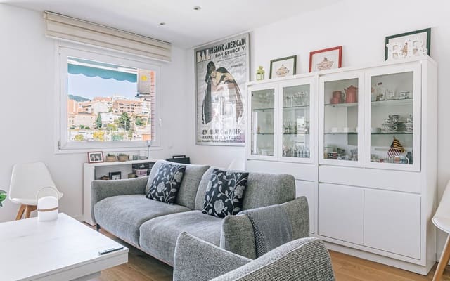 3 slaapkamer Flat te koop in Vallcarca i Els Penitents, Barcelona stad met zwembad garage - € 650.000 (Ref: 9697775)