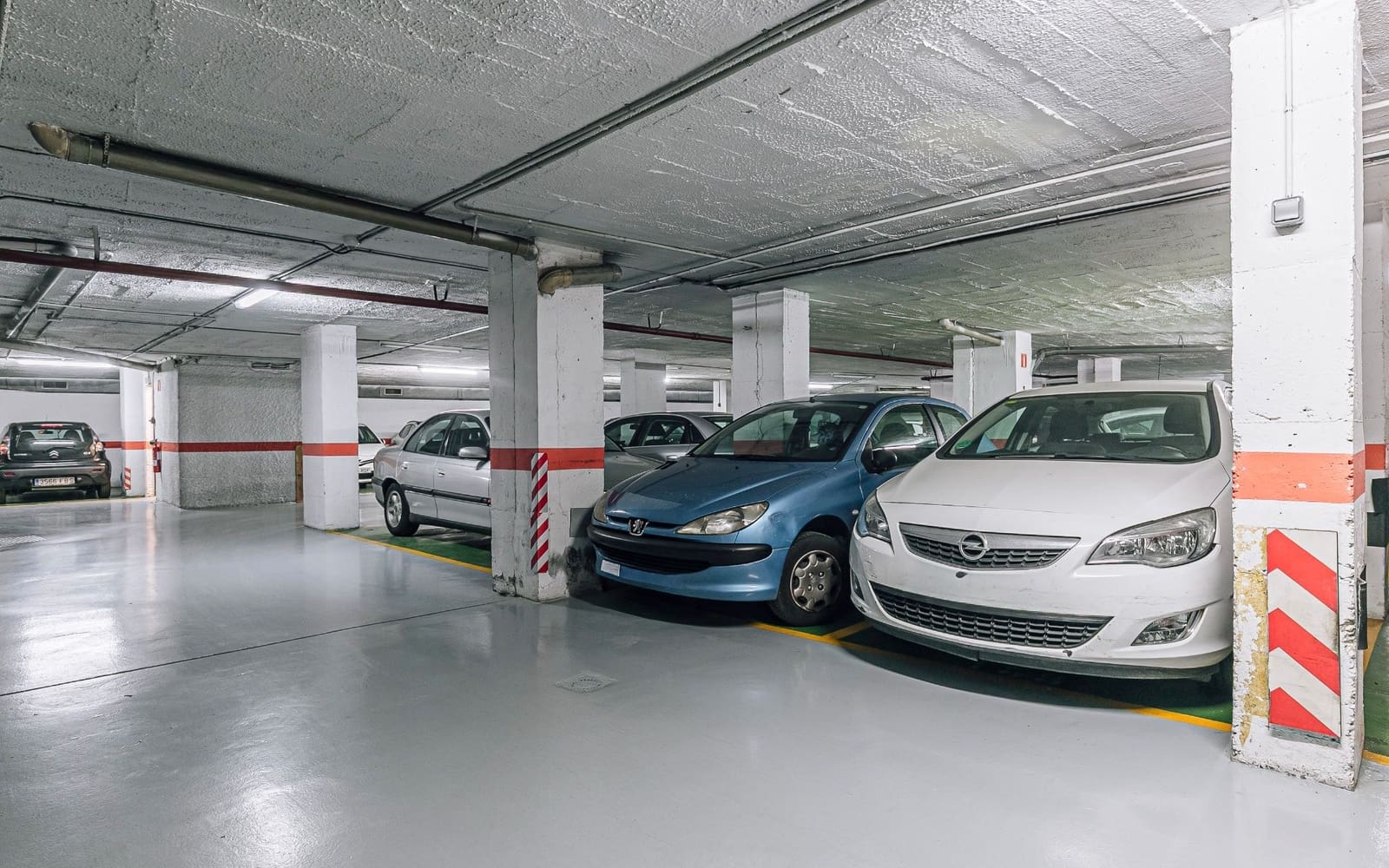 3 slaapkamer Flat te koop in Barcelona stad met zwembad garage - € 650.000 (Ref: 9697775)