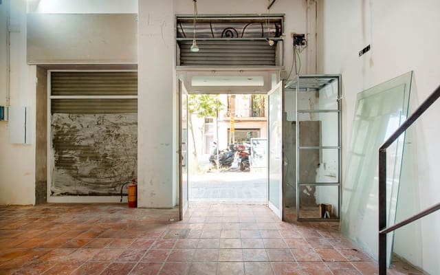 Commerciale da affittare in El Poblenou, Barcelona città - 1.900 € (Rif: 9700009)