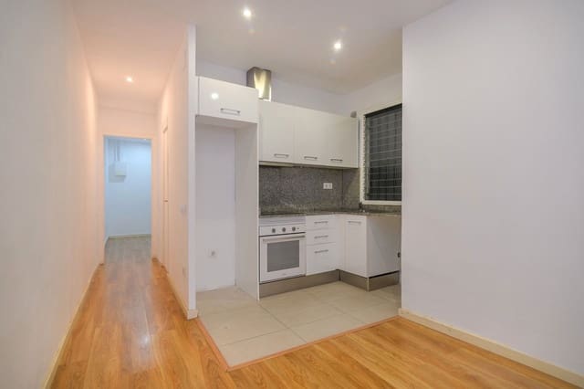 Piso de 3 habitaciones en Sant Antoni, Barcelona ciudad en venta - 395.000 € (Ref: 9713275)