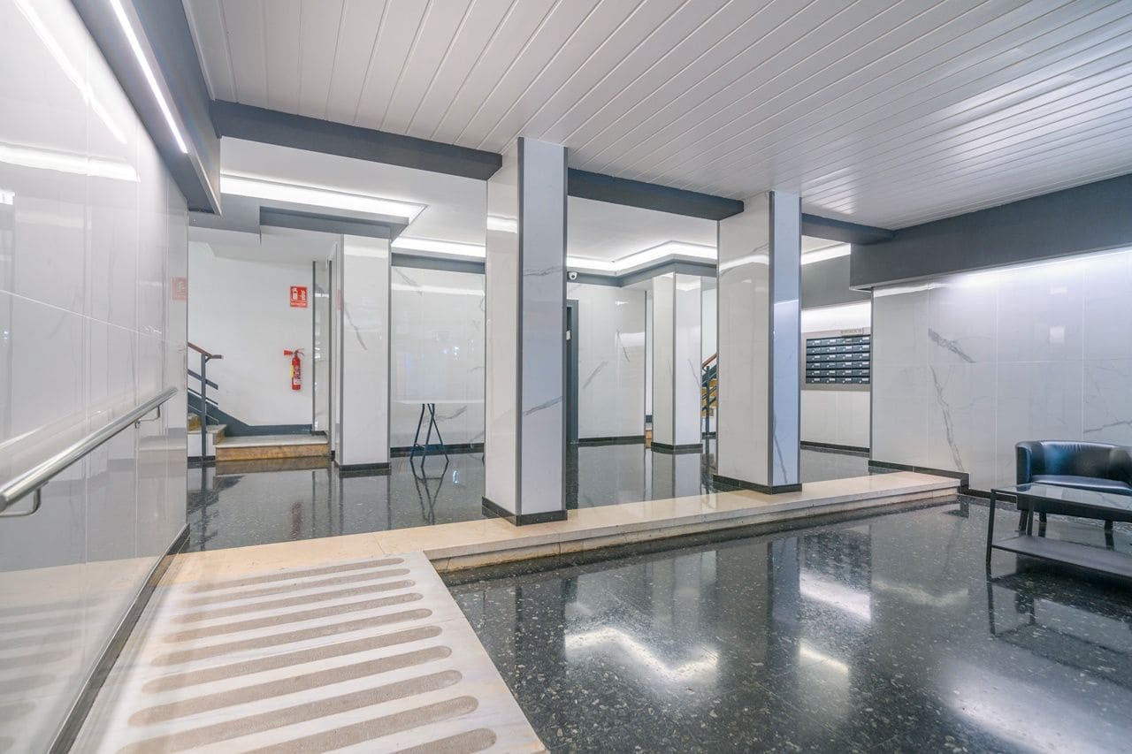 3 chambre Appartement à vendre à Barcelone ville - 395 000 € (Ref: 9713275)