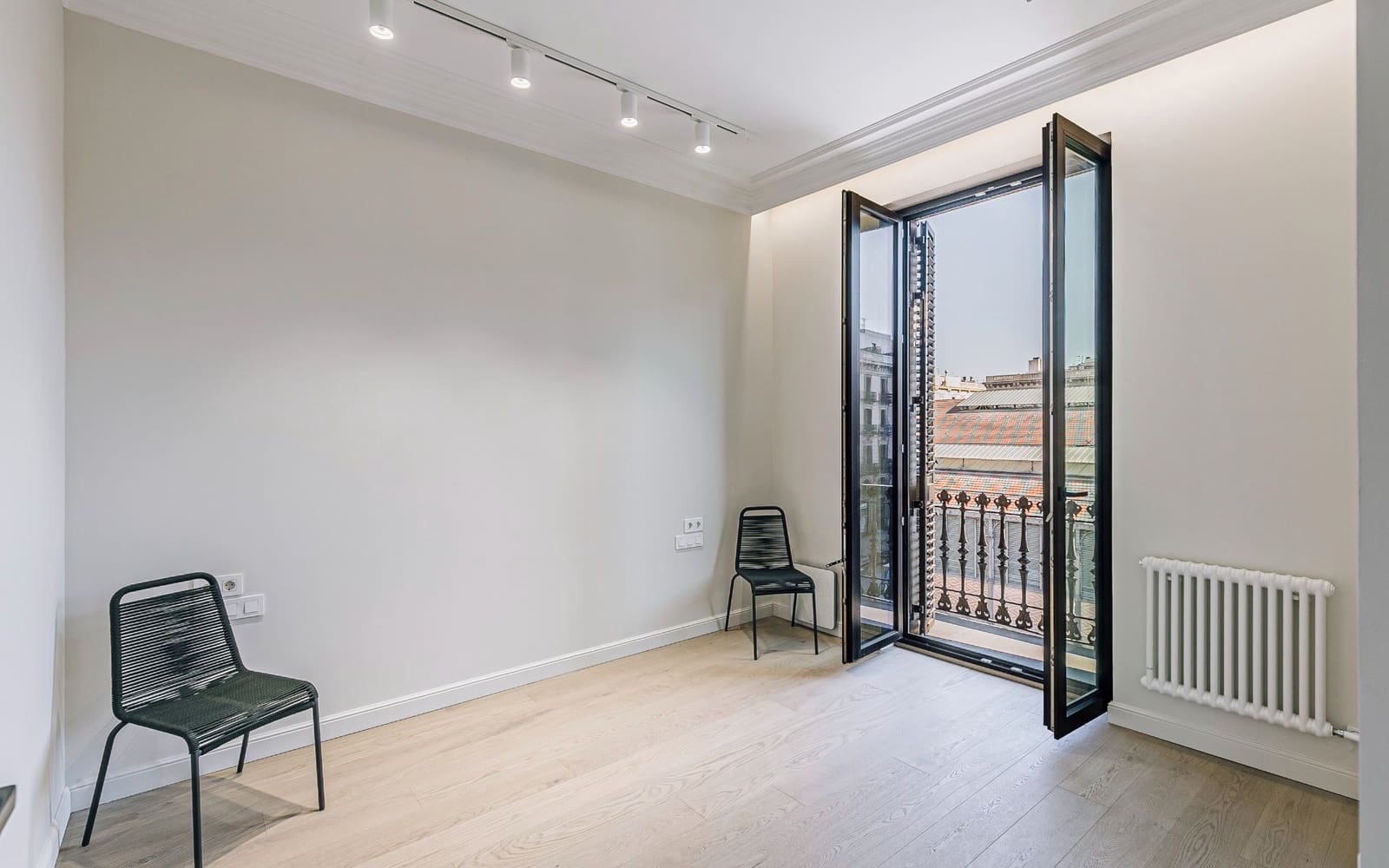 2 slaapkamer Flat te koop in Barcelona stad - € 1.050.000 (Ref: 9716779)