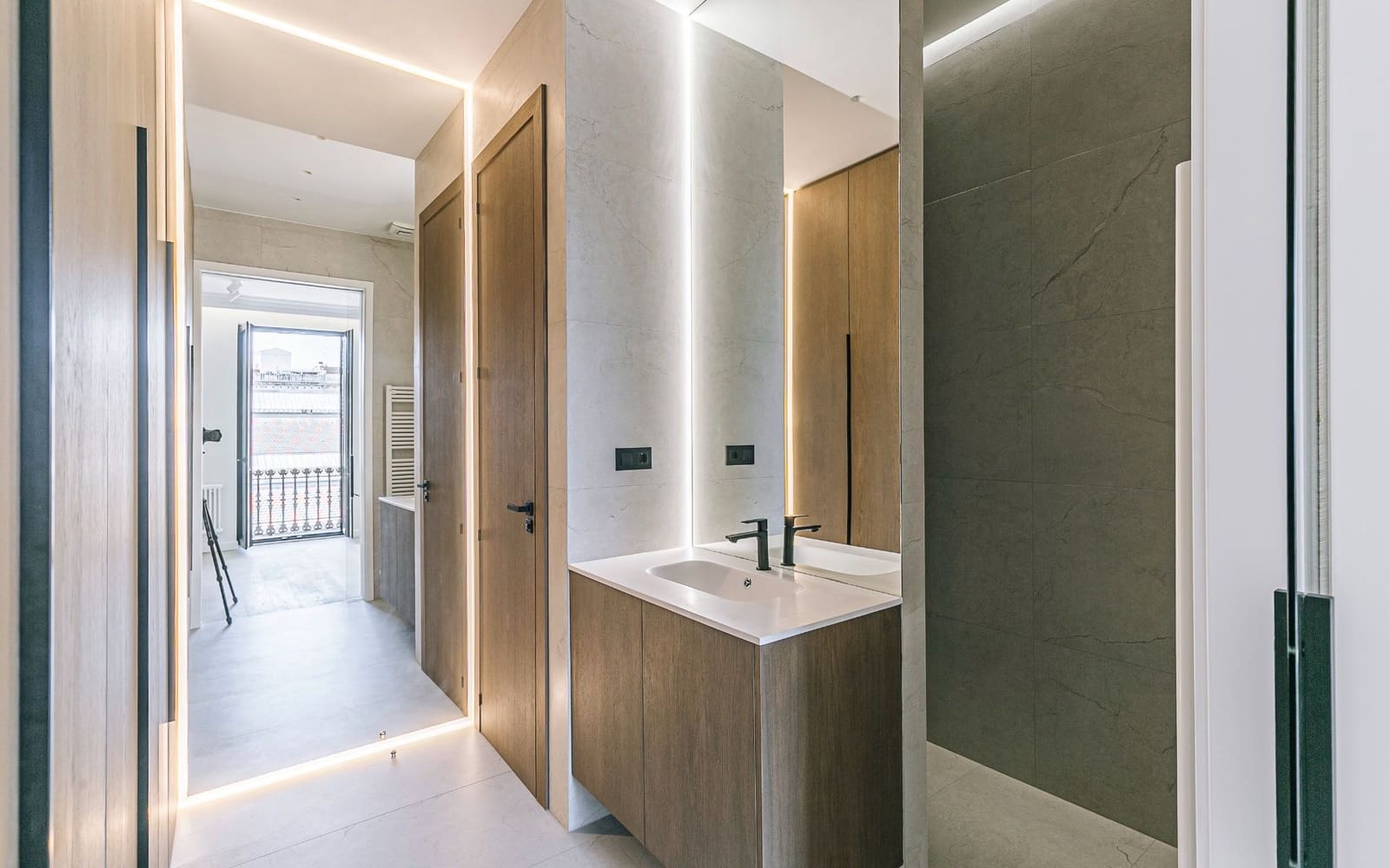 2 slaapkamer Flat te koop in Barcelona stad - € 1.050.000 (Ref: 9716779)