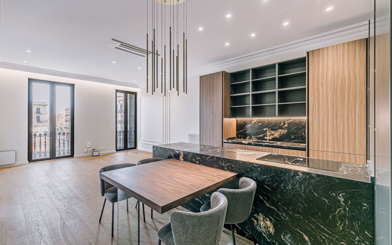 2 slaapkamer Flat te koop in Barcelona stad - € 1.050.000 (Ref: 9716779)