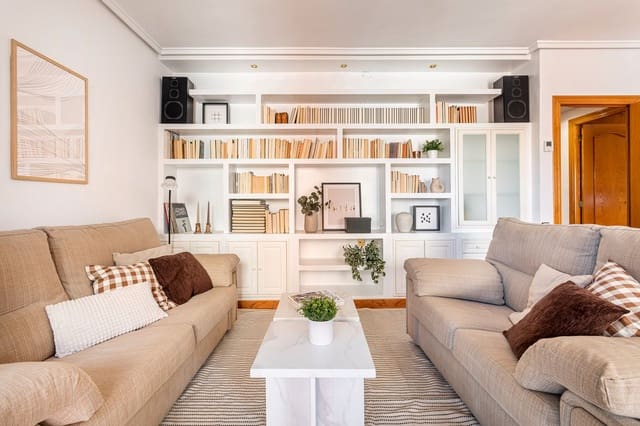 3 slaapkamer Flat te koop in Jaume Roig, Valencia stad - € 440.000 (Ref: 9716781)