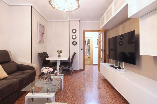 3 bedroom Flat for sale in Franciscanos, Albacete city - € 215,000 (Ref: 9719318)