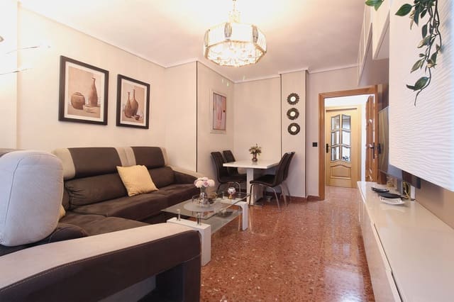 3 bedroom Flat for sale in Franciscanos, Albacete city - € 215,000 (Ref: 9719318)