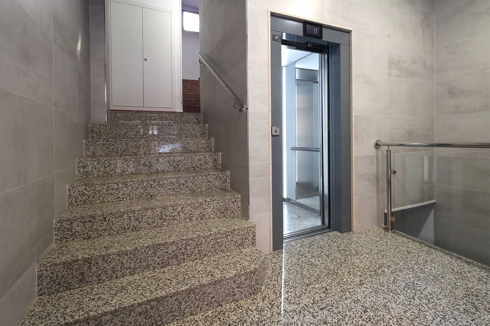 3 bedroom Flat for sale in Albacete city - € 215,000 (Ref: 9719318)