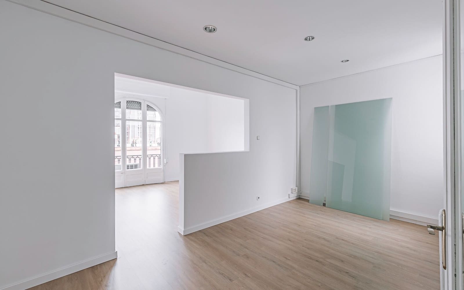 Bureau à louer à Barcelone ville - 2 400 € (Ref: 9720335)