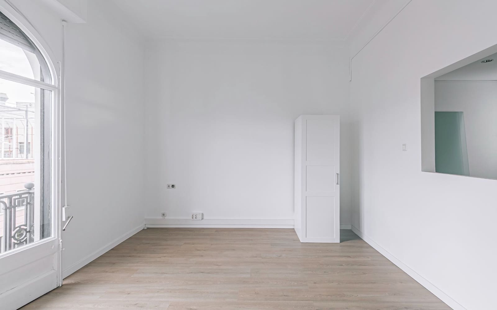 Bureau à louer à Barcelone ville - 2 400 € (Ref: 9720335)