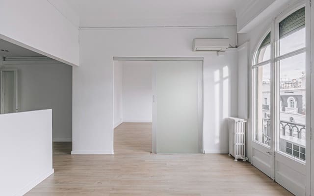 Büro zu vermieten in Sant Gervasi - Galvany, Barcelona Stadt - 2.400 € (Ref: 9720335)