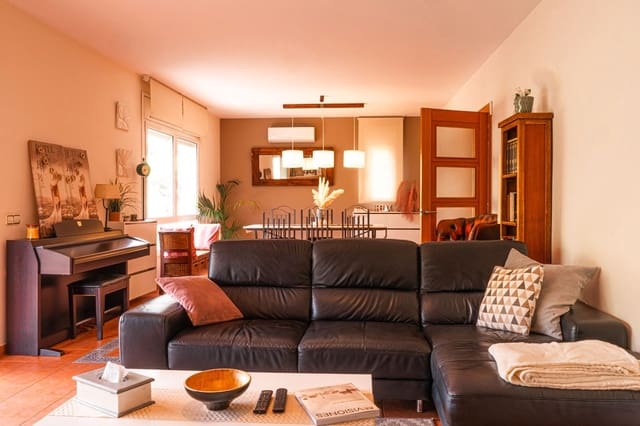 5 Zimmer Villa zu verkaufen in Alella mit Pool Garage - 895.000 € (Ref: 9725154)