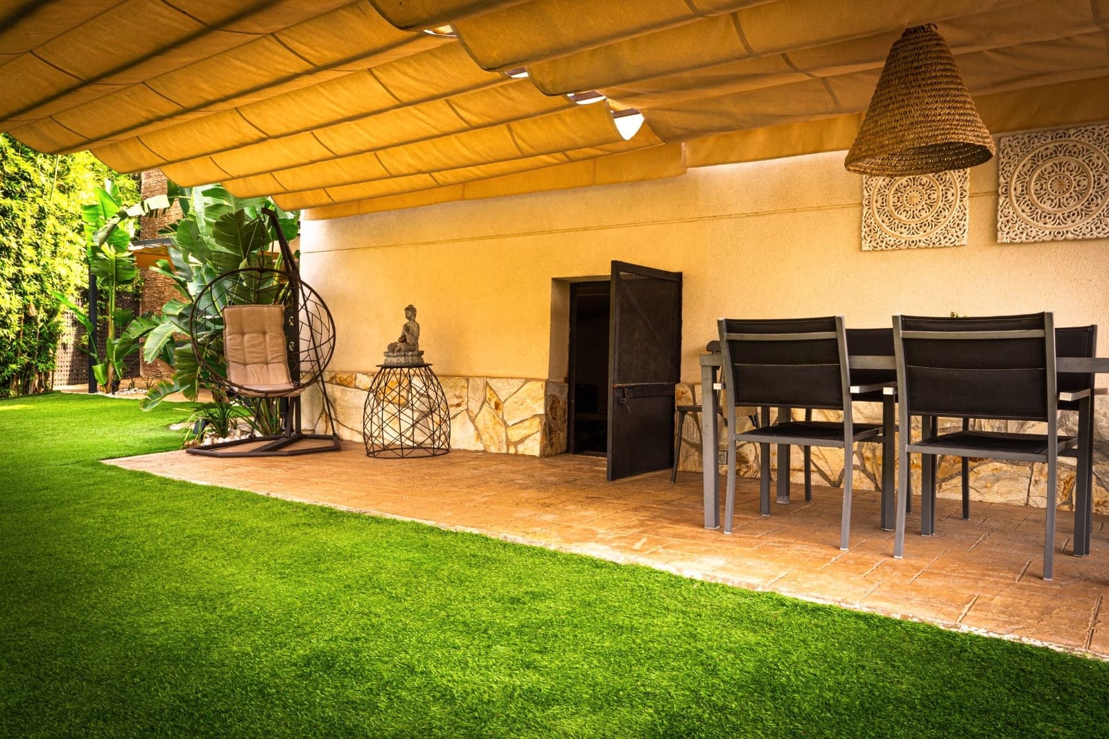 5 Zimmer Villa zu verkaufen in Alella mit Pool Garage - 895.000 € (Ref: 9725154)