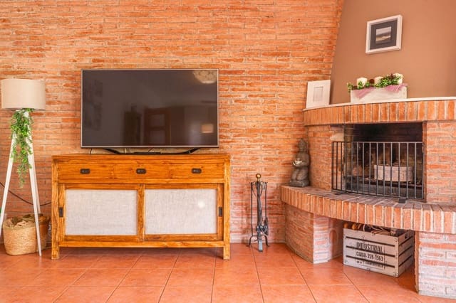 5 Zimmer Villa zu verkaufen in Alella mit Pool Garage - 895.000 € (Ref: 9725154)