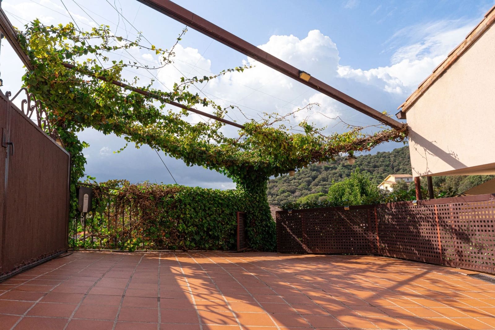 5 Zimmer Villa zu verkaufen in Alella mit Pool Garage - 895.000 € (Ref: 9725154)