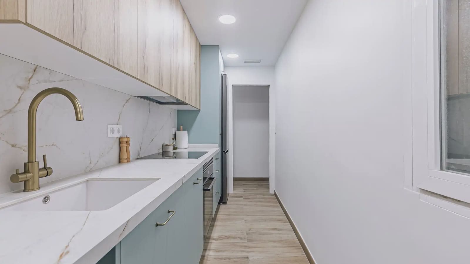 3 bedroom Flat for sale in Cornella de Llobregat - € 250,000 (Ref: 9733421)