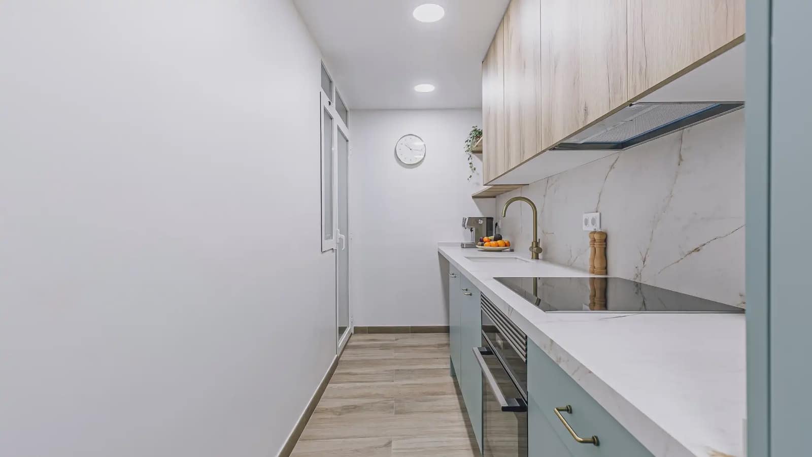 3 bedroom Flat for sale in Cornella de Llobregat - € 250,000 (Ref: 9733421)