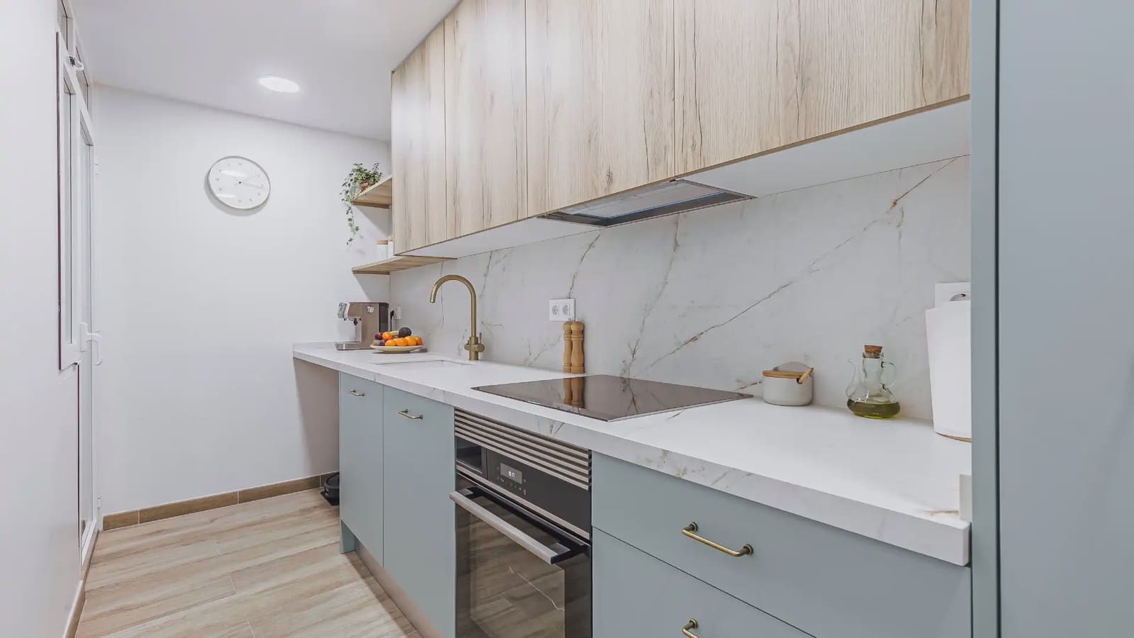 3 bedroom Flat for sale in Cornella de Llobregat - € 250,000 (Ref: 9733421)