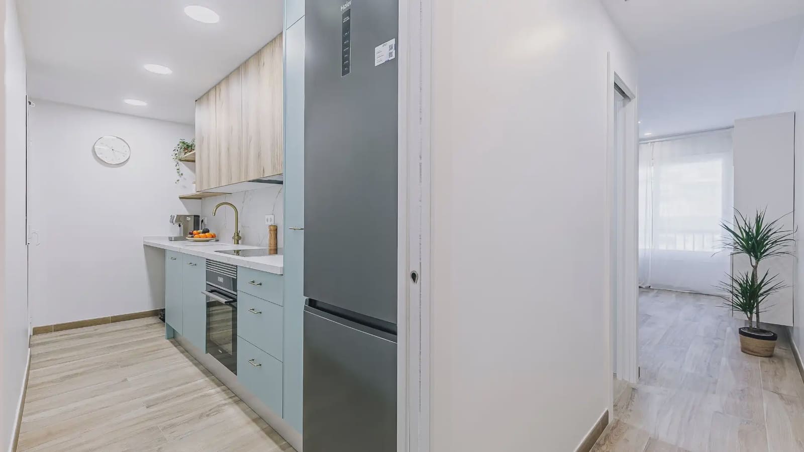 3 bedroom Flat for sale in Cornella de Llobregat - € 250,000 (Ref: 9733421)