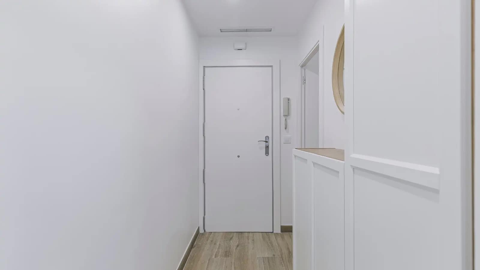 3 bedroom Flat for sale in Cornella de Llobregat - € 250,000 (Ref: 9733421)