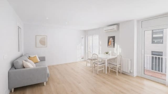4 soveværelse Lejlighed til salg i La Font d'en Fargues, Barcelona by - € 460.000 (Ref: 9734211)