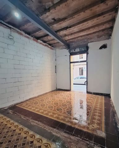 Commercial for rent in La Vila de Gràcia, Barcelona city - € 600 (Ref: 9739147)