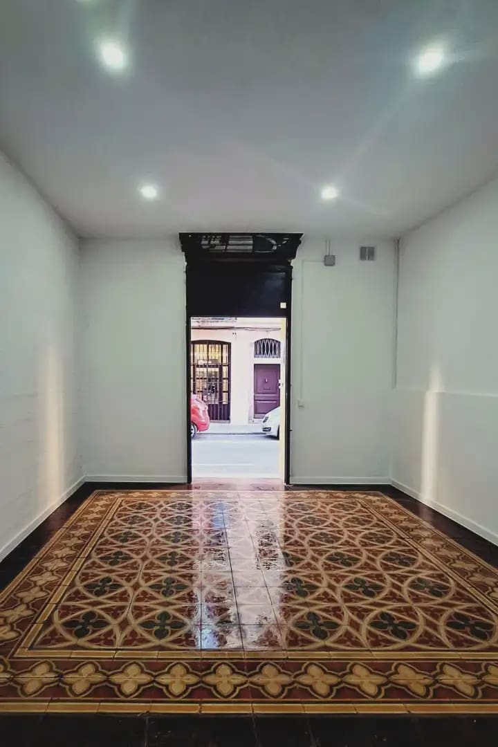 Komercyjne do wynajęcia w Miasto Barcelona - 700 € (Ref: 9739147)
