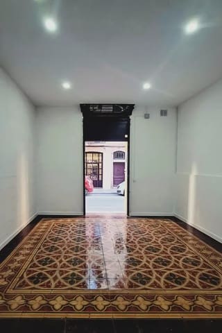 Local Comercial en La Vila de Gràcia, Barcelona ciudad en alquiler - 700 € (Ref: 9739147)
