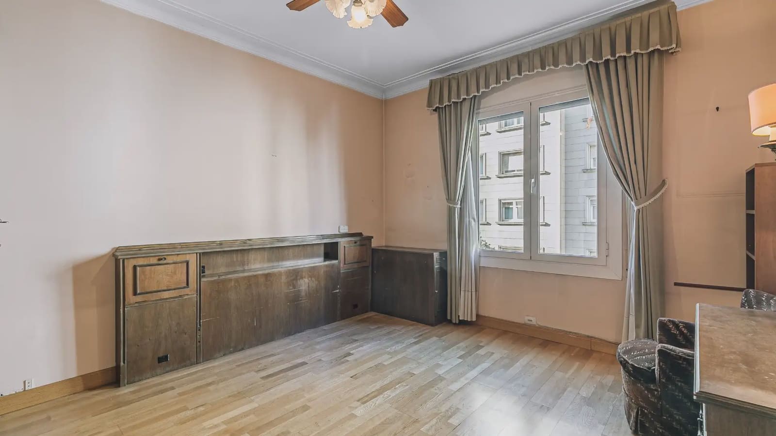 Piso de 4 habitaciones en Barcelona ciudad en venta - 790.000 € (Ref: 9739149)