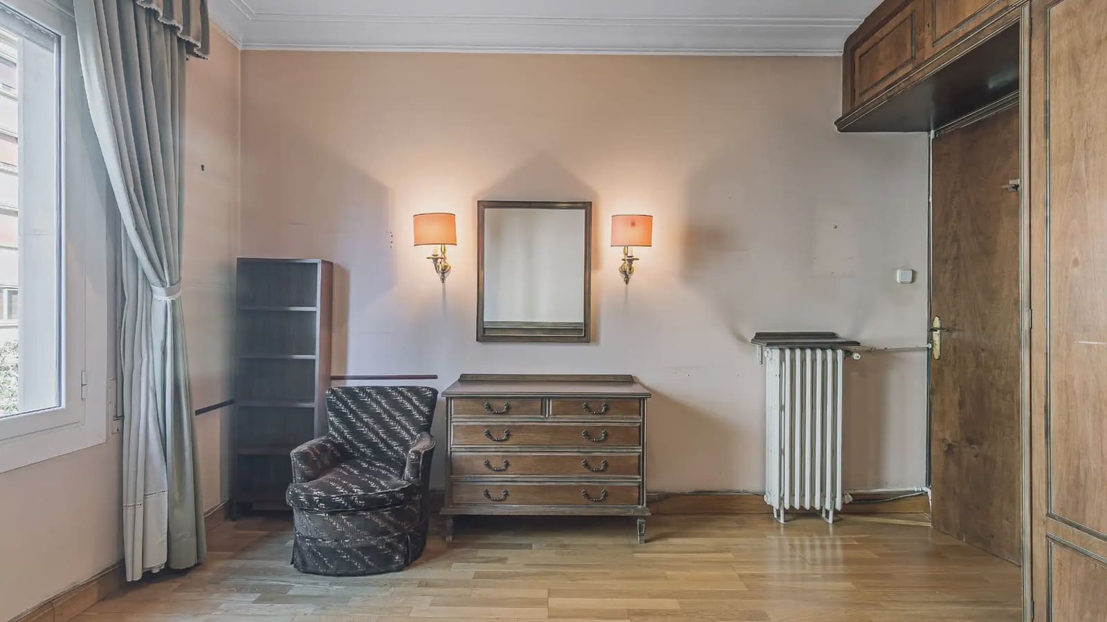 Piso de 4 habitaciones en Barcelona ciudad en venta - 790.000 € (Ref: 9739149)