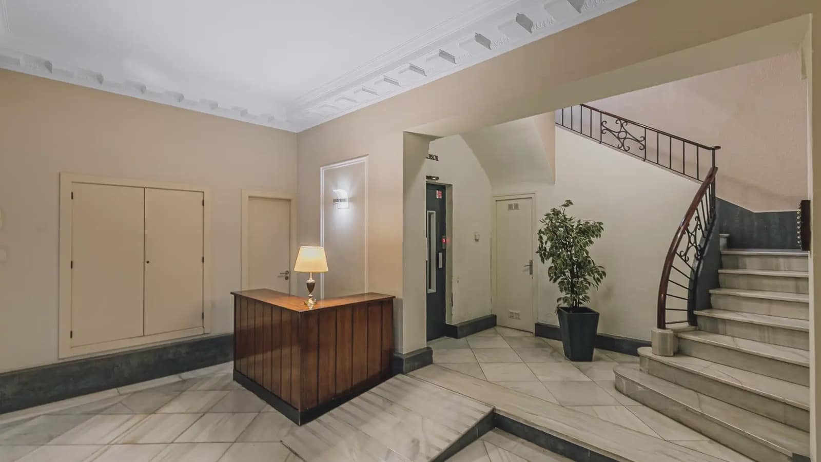 Piso de 4 habitaciones en Barcelona ciudad en venta - 790.000 € (Ref: 9739149)