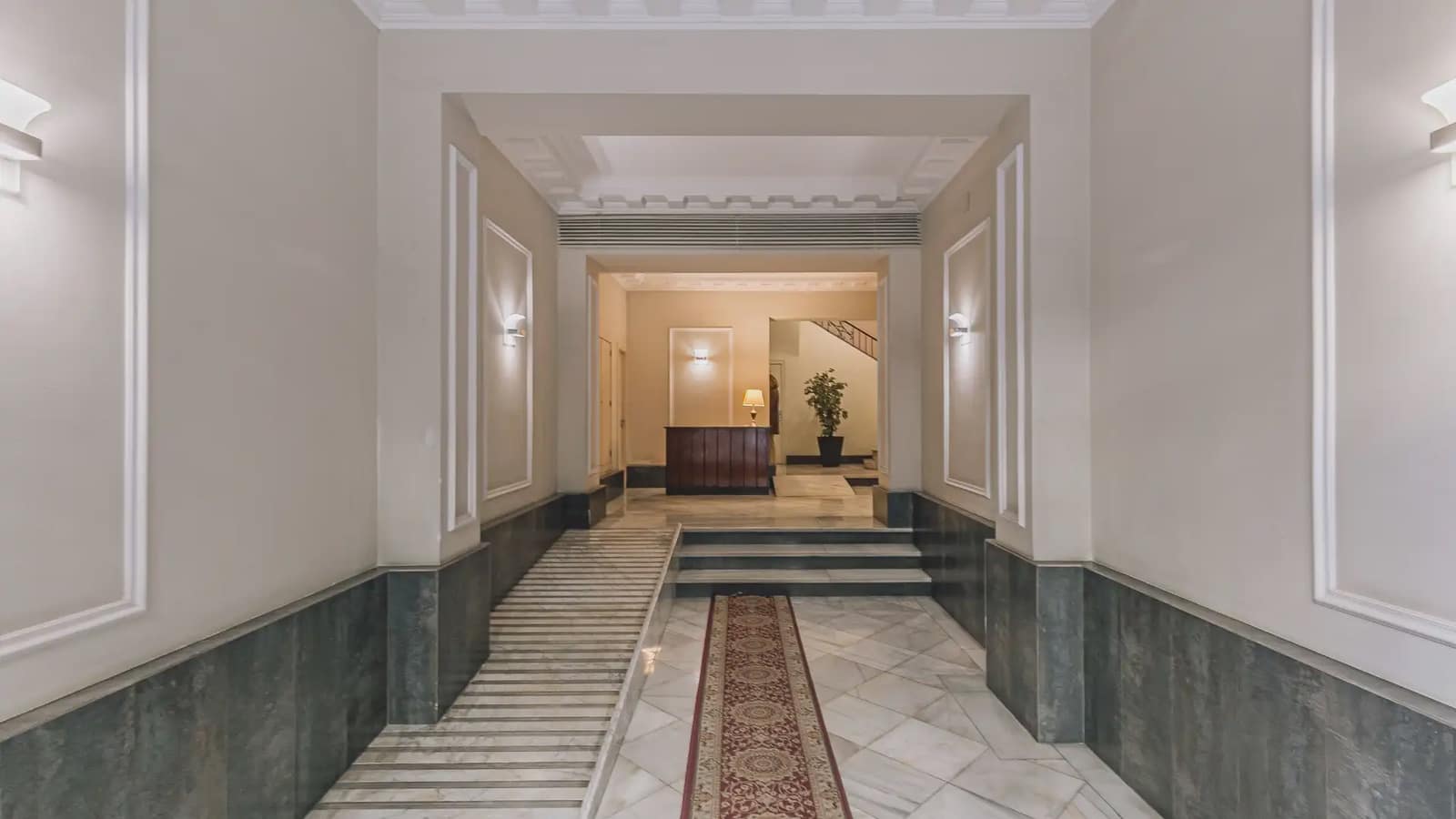 Piso de 4 habitaciones en Barcelona ciudad en venta - 790.000 € (Ref: 9739149)