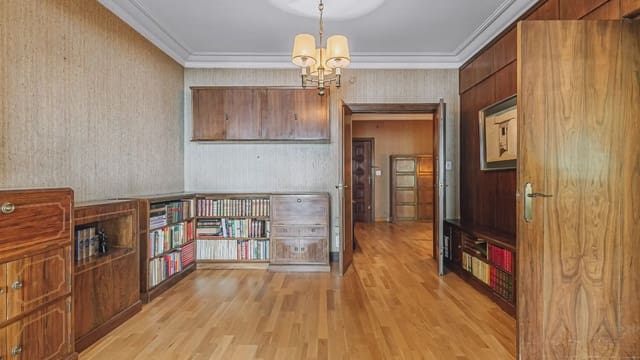Piso de 4 habitaciones en L'Antiga Esquerra de L'Eixample, Barcelona ciudad en venta - 790.000 € (Ref: 9739149)