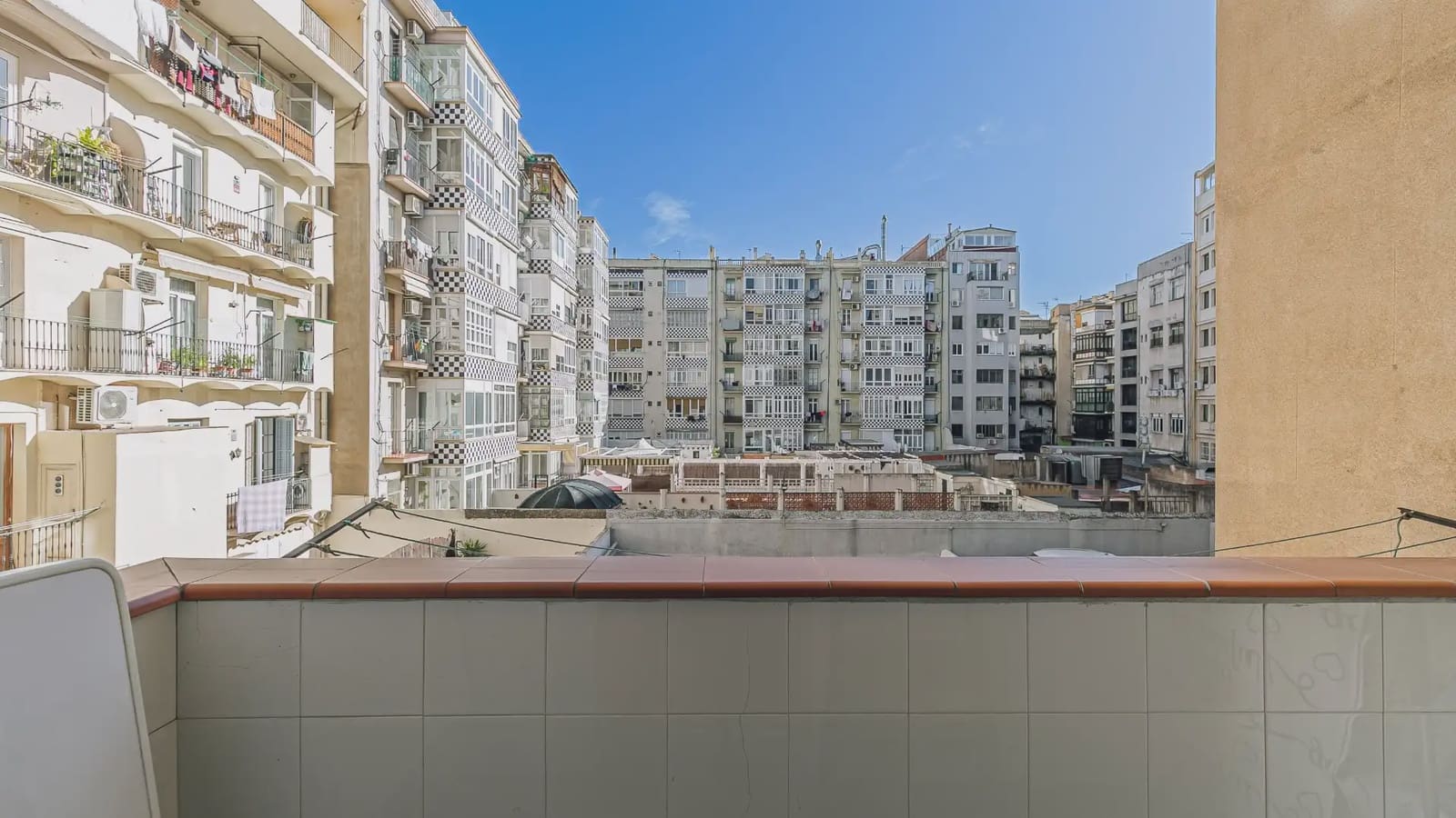 Piso de 4 habitaciones en Barcelona ciudad en venta - 790.000 € (Ref: 9739149)