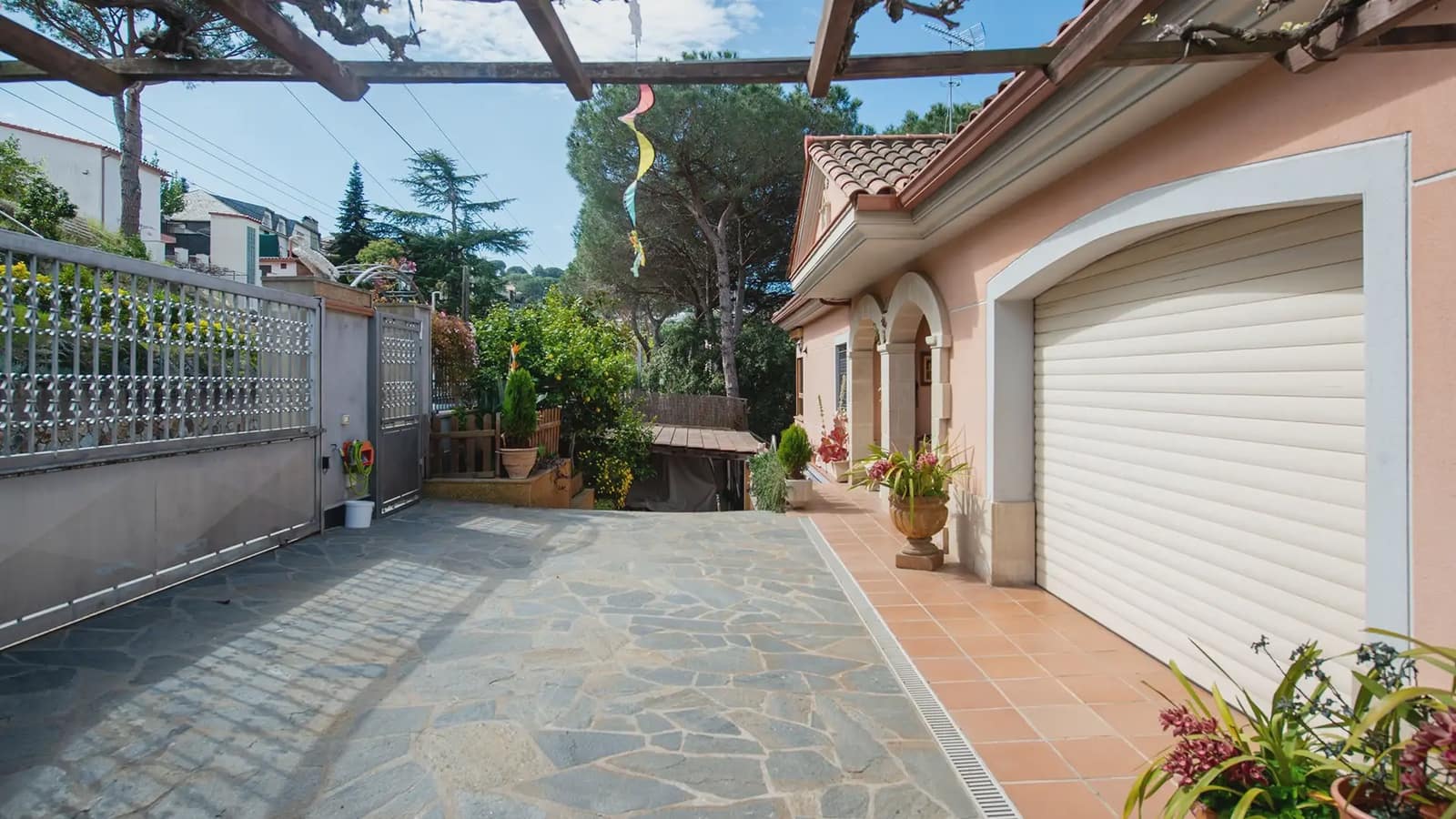 7 sypialnia Willa na sprzedaż w Argentona z basenem garażem - 785 000 € (Ref: 9743197)