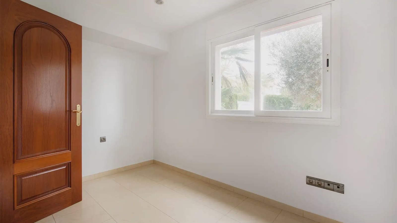 Chalet de 6 habitaciones en Sant Boi de Llobregat en venta con piscina garaje - 895.000 € (Ref: 9743198)