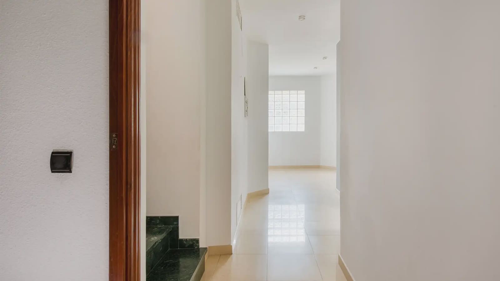 Chalet de 6 habitaciones en Sant Boi de Llobregat en venta con piscina garaje - 895.000 € (Ref: 9743198)