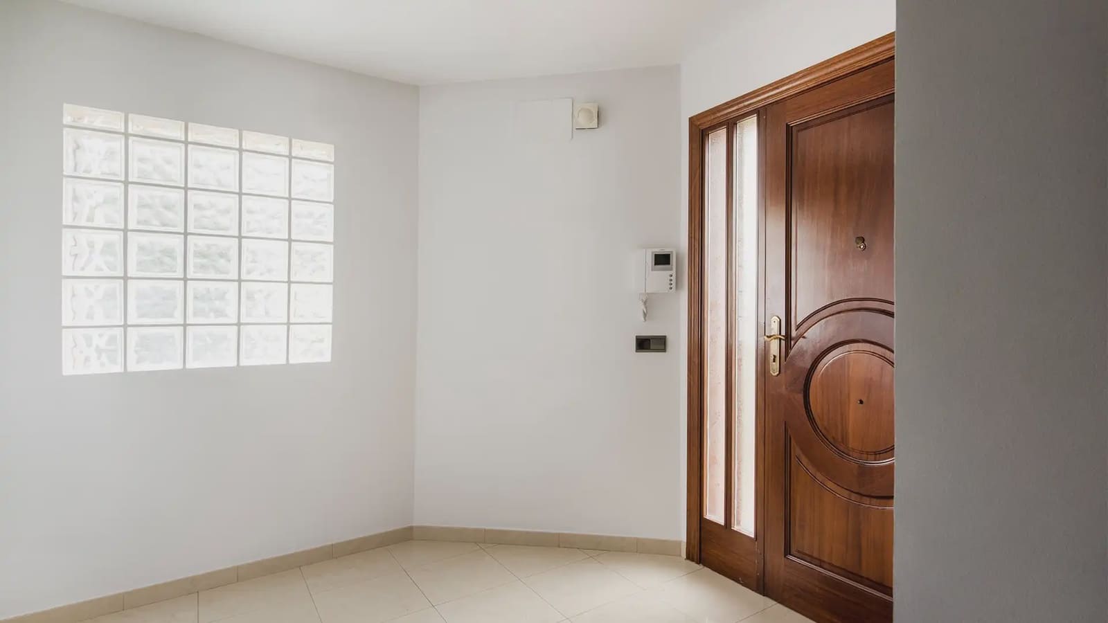 Chalet de 6 habitaciones en Sant Boi de Llobregat en venta con piscina garaje - 895.000 € (Ref: 9743198)