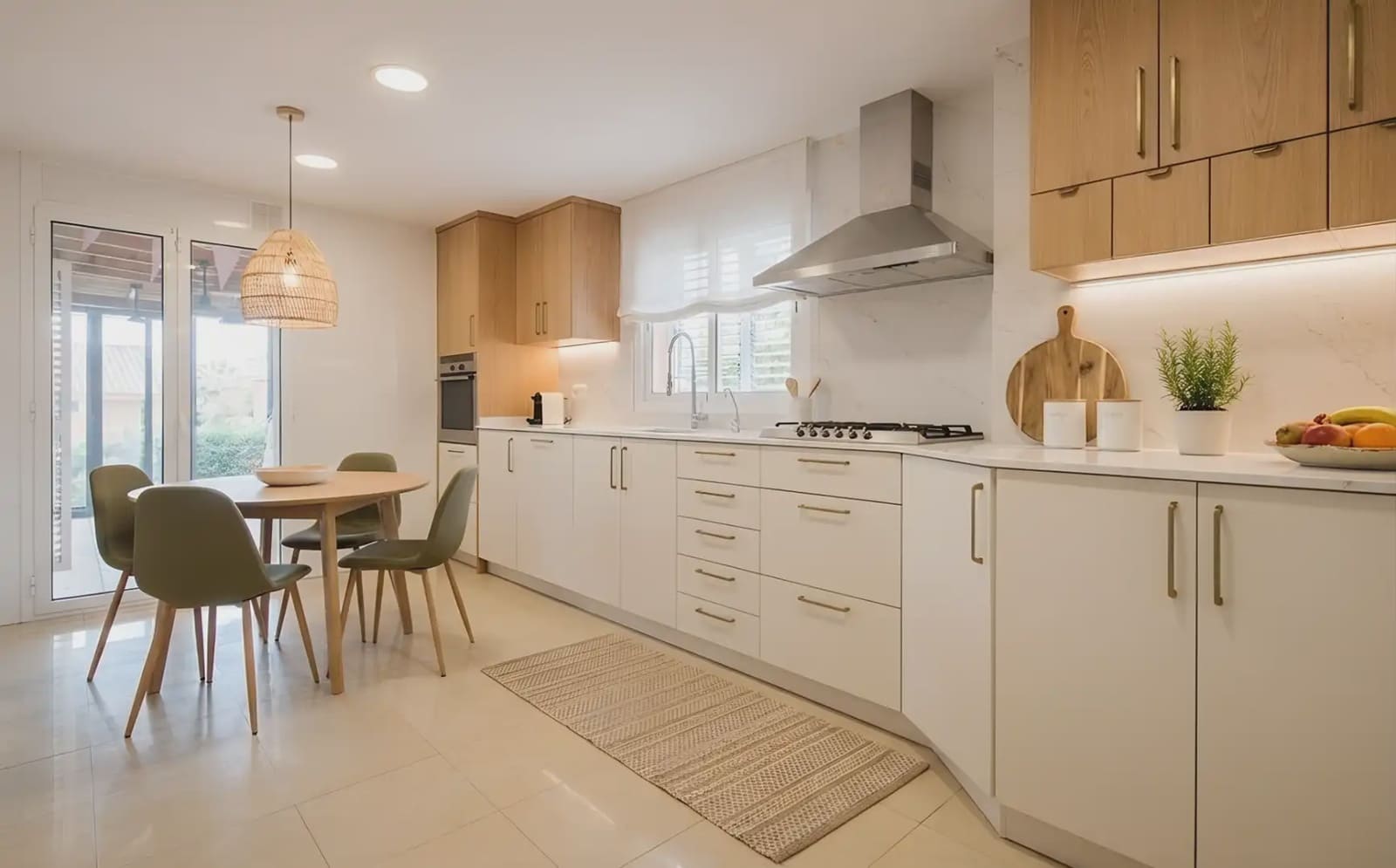 6 bedroom Villa for sale in Sant Boi de Llobregat with pool garage - € 865,000 (Ref: 9743198)