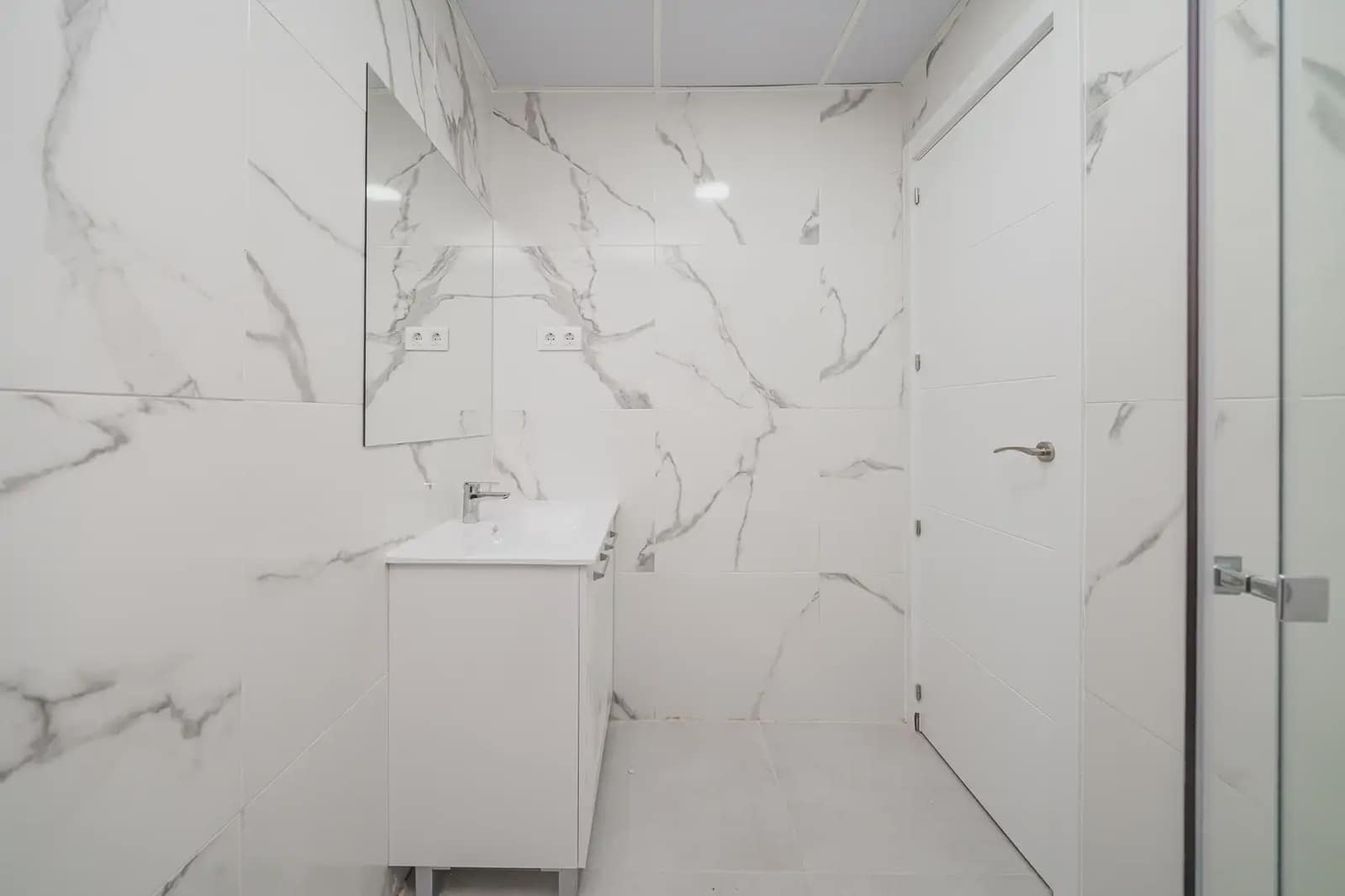 2 bedroom Flat for sale in Madrid city - € 539,000 (Ref: 9750931)