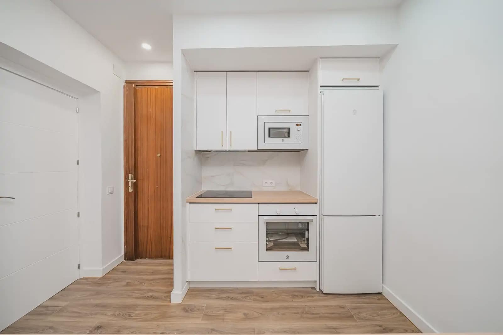 2 bedroom Flat for sale in Madrid city - € 539,000 (Ref: 9750931)