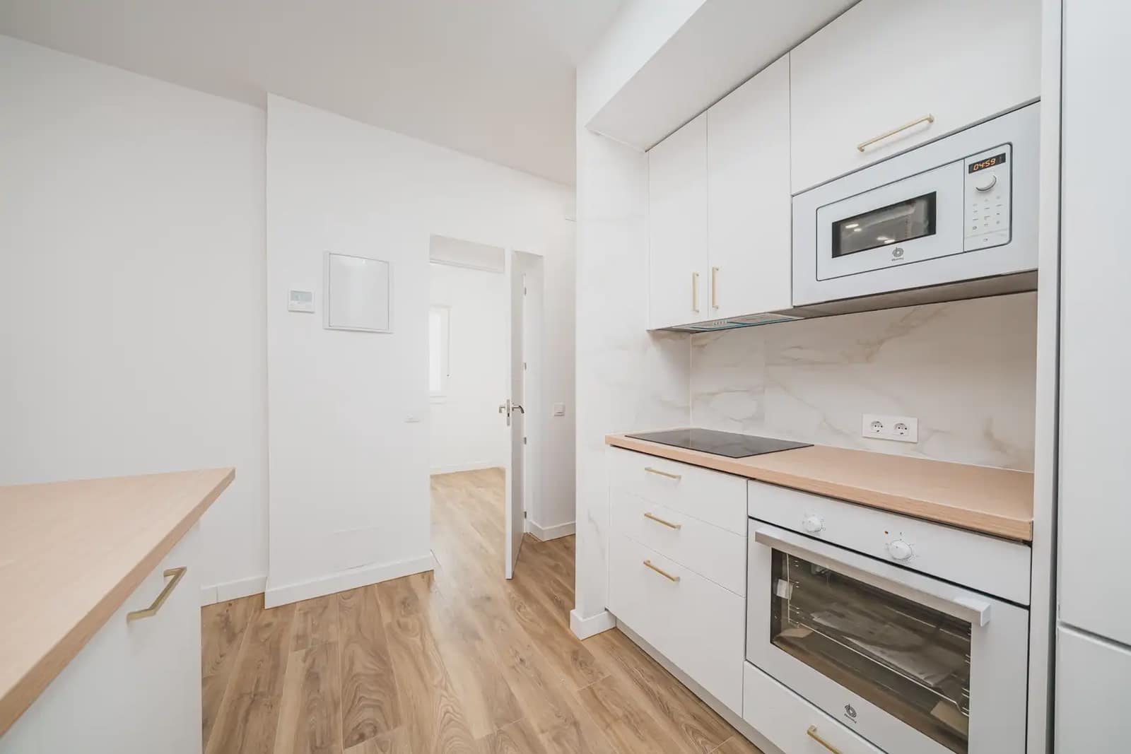 2 bedroom Flat for sale in Madrid city - € 539,000 (Ref: 9750931)