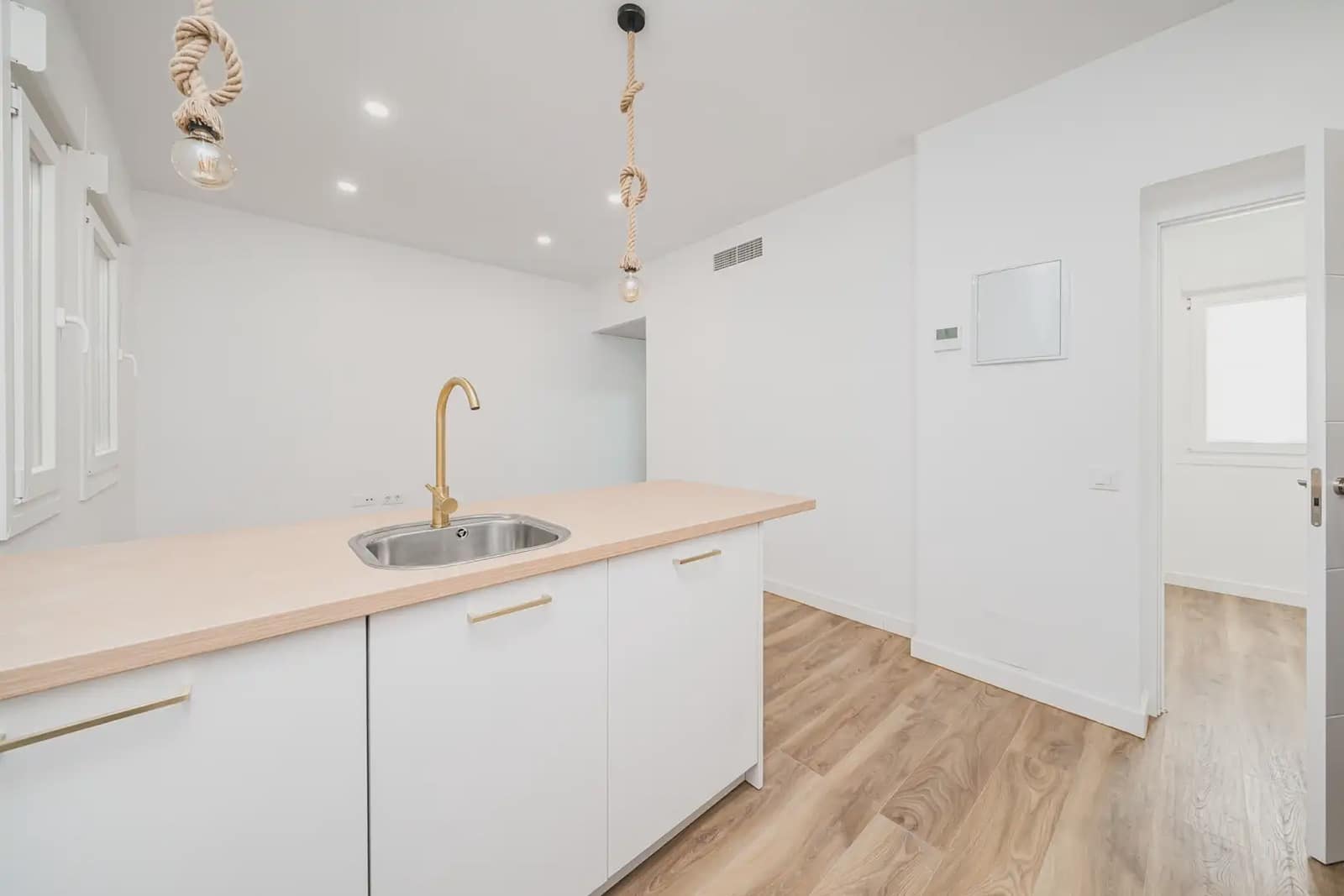 2 bedroom Flat for sale in Madrid city - € 539,000 (Ref: 9750931)