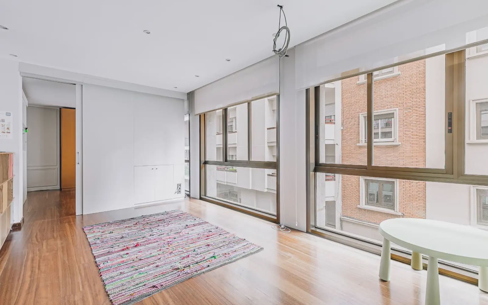 Commercial for sale in Barcelona city - € 420,000 (Ref: 9750934)