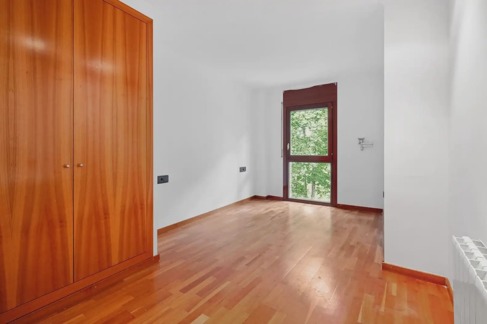 3 quarto Apartamento para arrendar em Girona cidade com garagem - 1 195 € (Ref: 9751103)