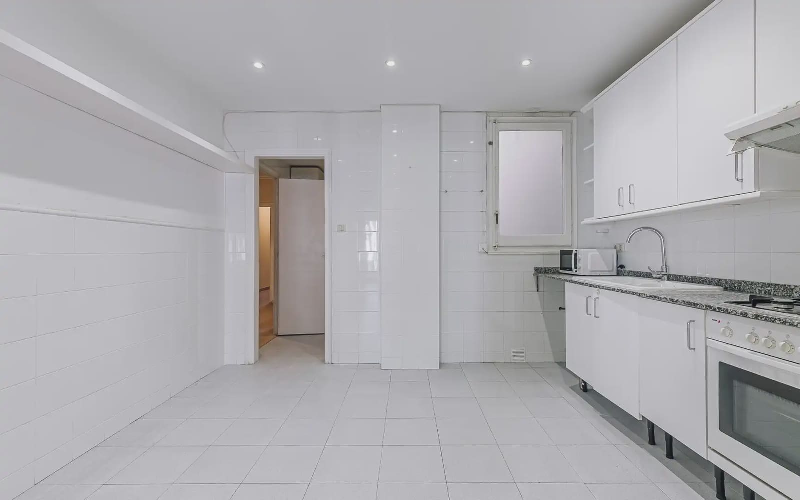 5 sypialnia Mieszkanie na sprzedaż w Miasto Barcelona z garażem - 1 180 000 € (Ref: 9756341)