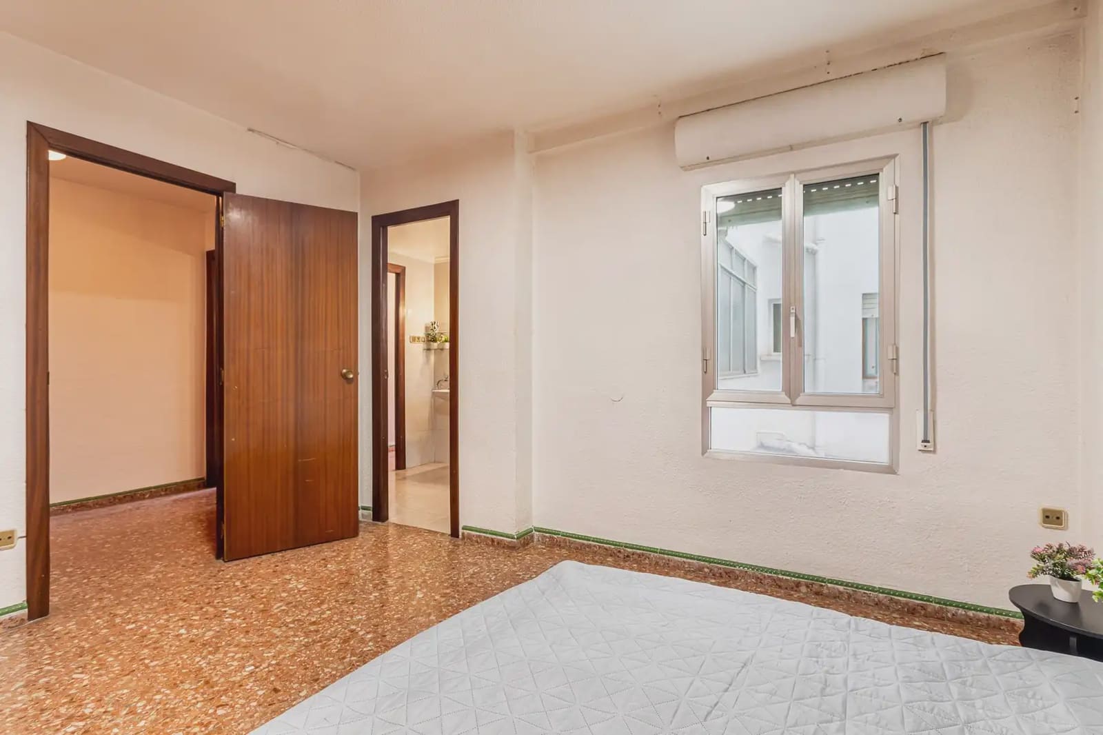 4 soveværelse Lejlighed til salg i Valencia by - € 280.000 (Ref: 9758163)